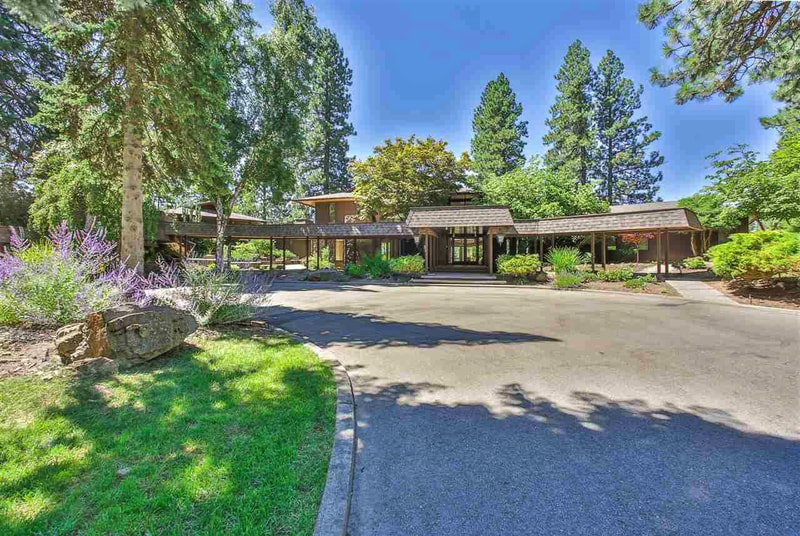 2402 N Rocky Hill Ln.